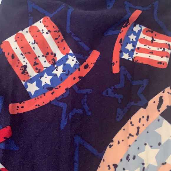 OS LuLaRoe Leggings - Picture 2 of 3